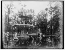 Fountain, Forsyth Park, Savannah, Ga., between 1890 and 1901. Creator: Unknown