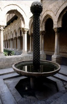 Fountain in the cloister of the Cathedral of Monreale (Sicily), Norman-Byzantine style