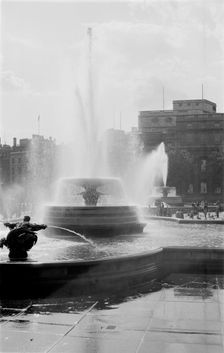 Fountain in Trafalgar Square, London, c1945-c1965. Artist: SW Rawlings