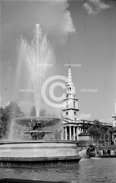 Fountain in Trafalgar Square, London, c1945-c1965. Artist: SW Rawlings