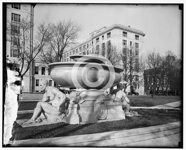 Fountain, USA?, between 1910 and 1920. Creator: Harris & Ewing.