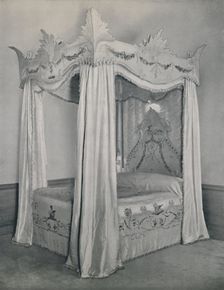Four-post bed 1933