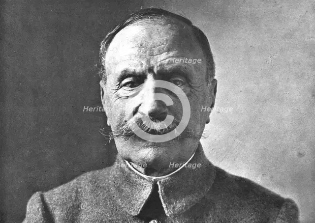 'Foch chef unique; Le general Foch qui recut, le 26 mars a Doullens, la mission de..., 1918. Creator: Unknown.