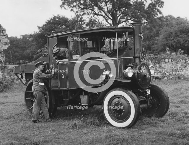 Foden D type steam truck 1932 Artist: Unknown.