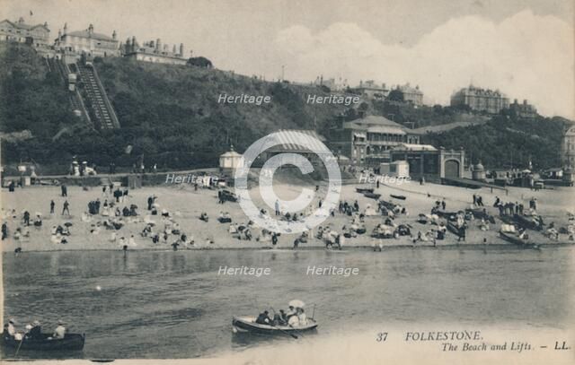 'Folkestone. The Beach and Lifts', late 19th-early 20th century. Artist: Unknown.