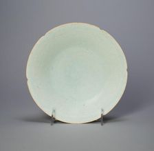 Foliate Bowl with Fish and Waves, Northern Song dynasty (960-1127), 12th century. Creator: Unknown