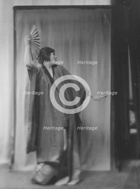 Fontaine, Miss, 1916 Feb. 2. Creator: Arnold Genthe.