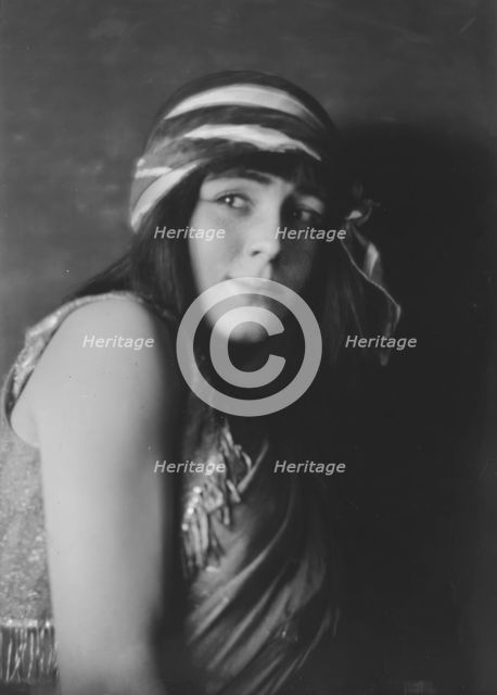 Fontaine, Miss, portrait photograph, 1916 Feb. 2. Creator: Arnold Genthe.
