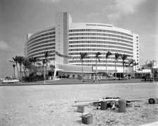 Fontainebleau Hotel, Miami Beach, Florida, 1955. Creator: Gottscho-Schleisner, Inc