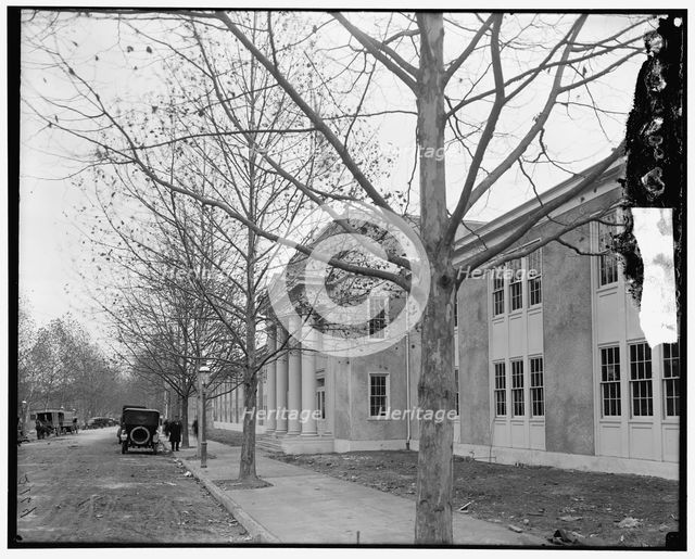 Food Administration bldg. located at 18th and D Streets, N.E., Washington, DC, between 1917 and 1919 Creator: Harris & Ewing.