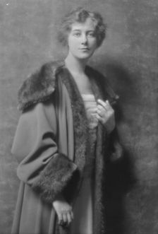 Forbes, M.E., Miss, portrait photograph, 1915 Mar. 11. Creator: Arnold Genthe