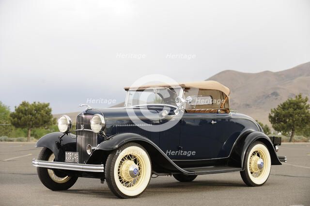 Ford 18 Deluxe Roadster 1932. Artist: Simon Clay.