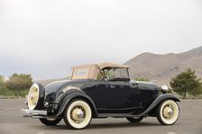 Ford 18 Deluxe Roadster 1932. Artist: Simon Clay