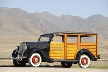 Ford woodie deluxe station wagon 1935. Artist: Simon Clay