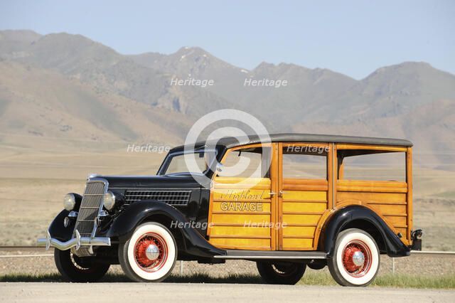 Ford woodie deluxe station wagon 1935. Artist: Simon Clay.