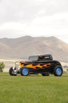 Ford Coupe Custom 1934. Artist: Simon Clay