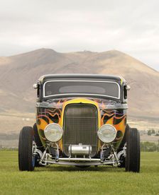 Ford Coupe Custom 1934. Artist: Simon Clay