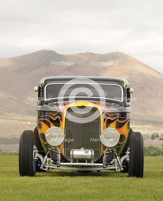 Ford Coupe Custom 1934. Artist: Simon Clay.
