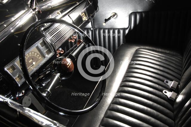 Ford Deluxe customised 1940. Artist: Simon Clay.