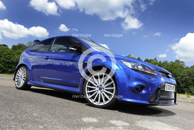 Ford Focus RS 2009. Artist: Simon Clay.