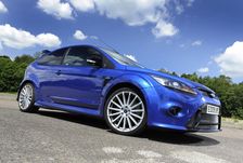 Ford Focus RS 2009. Artist: Simon Clay