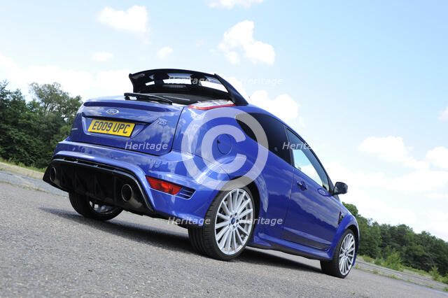 Ford Focus RS 2009. Artist: Simon Clay.