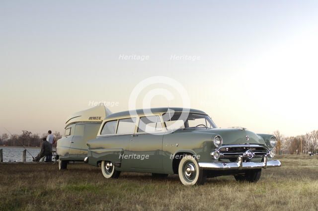 Ford Ranch wagon with kom pack trailer 1952. Artist: Simon Clay.