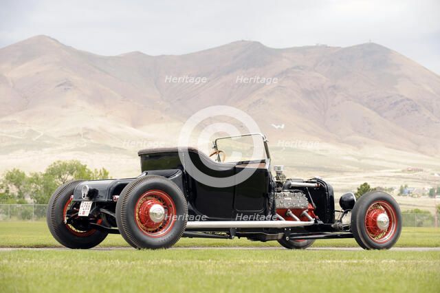 Ford racer 1925. Artist: Simon Clay.