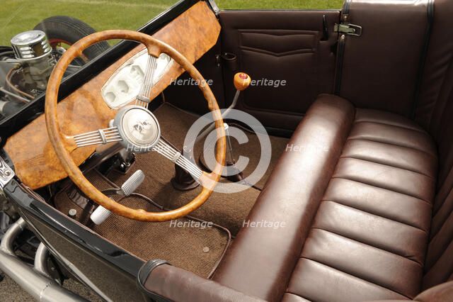 Ford racer 1925. Artist: Simon Clay.