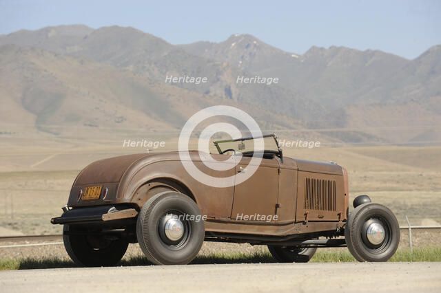 Ford Rodriguez Roadster Custom 1932. Artist: Simon Clay.