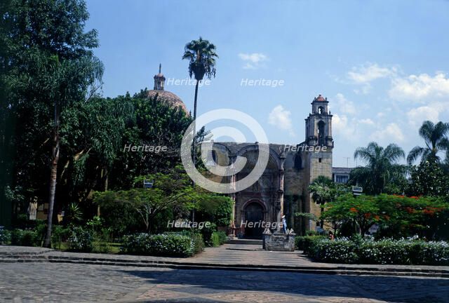 Forecourt of the Cathedral of Cuernavaca with the temple in background, its construction was orde…