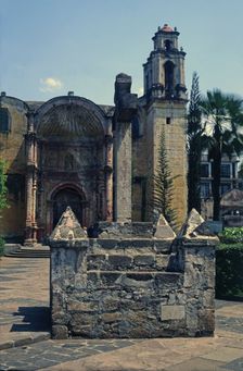 Forecourt of the Cathedral of Cuernavaca with the temple in background, its construction was orde…