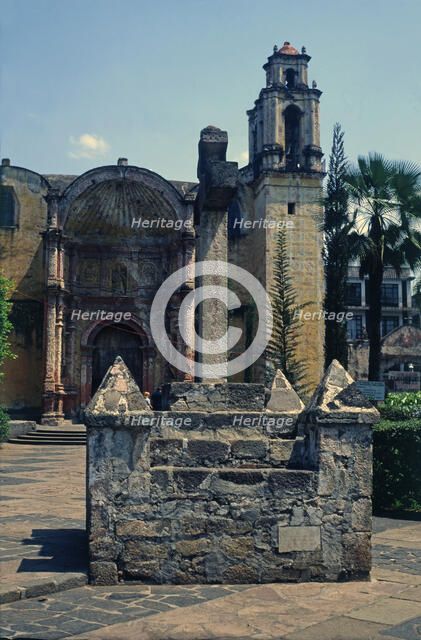 Forecourt of the Cathedral of Cuernavaca with the temple in background, its construction was orde…