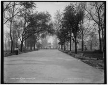 Forsythe i.e. Forsyth Park, Savannah, Ga., between 1890 and 1901. Creator: Unknown