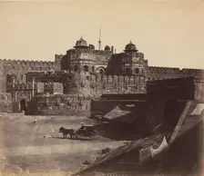 Fort Agra, The Delhi Gate, 1850s. Creator: John Murray