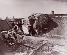 Fort Burnham, front of Petersburg, 1864. Creator: Tim O'Sullivan