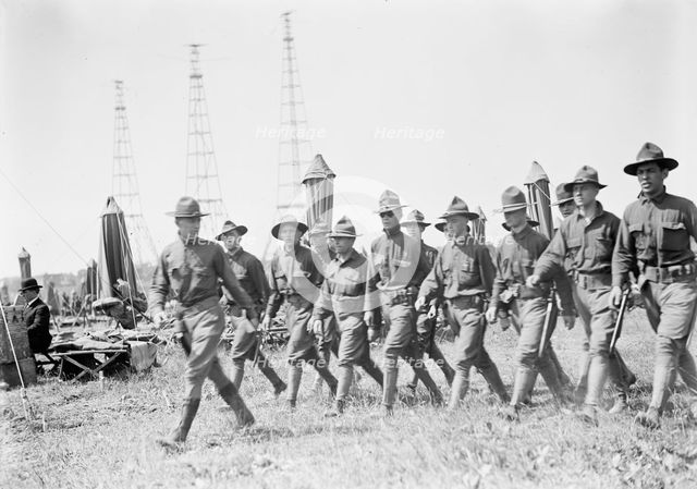 Fort McHenry - Groups, 1917. Creator: Harris & Ewing.