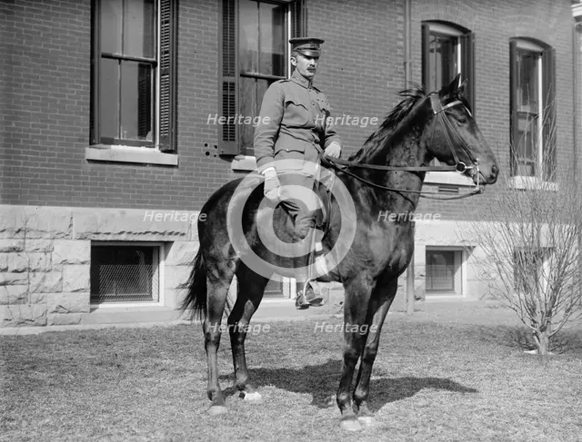 Fort Myer - Capt. Julian R. Lindsay , U.S.A., 1910. Creator: Harris & Ewing.