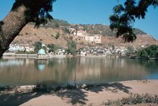 Fort, near Jaipur, Rajasthan, India. Creator: Vivienne Sharp