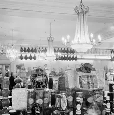 Fortnum & Mason, 181 Piccadilly, London, 1960-1965. Artist: John Gay