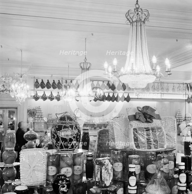 Fortnum & Mason, 181 Piccadilly, London, 1960-1965. Artist: John Gay