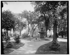 Fayette Park, Syracuse, N.Y., between 1900 and 1906. Creator: Unknown