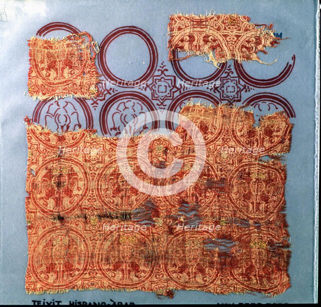  'Fabric with lions', made in silk and gold, Pallia rotata type, made with a bow loom, Hispano-Ar…