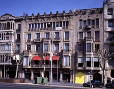 Façade of houses Ramon Casas at left and Codina (1898) at right on the Paseo de Gracia in Barcelo…