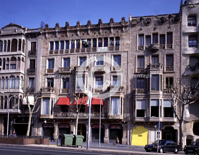 Façade of houses Ramon Casas at left and Codina (1898) at right on the Paseo de Gracia in Barcelo…