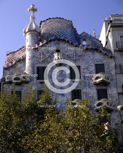 Façade of the Batllo House on the Passeig de Gracia, work by architect Antoni Gaudí i Cornet.