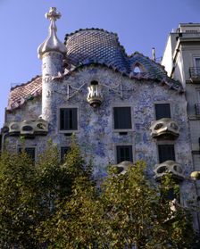 Façade of the Batllo House on the Passeig de Gracia, work by architect Antoni Gaudí i Cornet