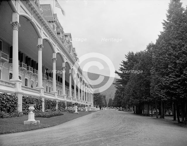 Facade, Fort William Henry Hotel, Lake George, N.Y., between 1900 and 1905. Creator: Unknown.