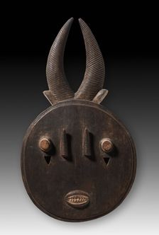 Face Mask, late 1800s-early 1900s. Creator: Unknown