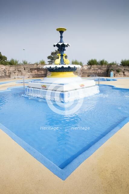 Fairy Dell paddling pool, South Parade, Skegness, Lincolnshire, 2017. Creator: Alun Bull.